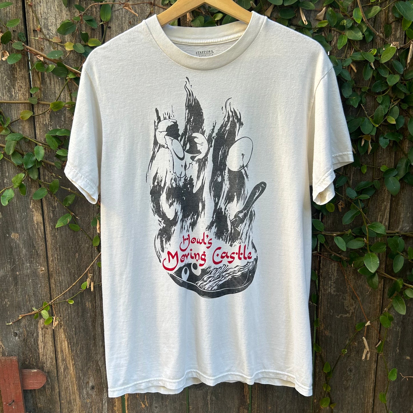 Howl's Moving Castle Medium White Tee