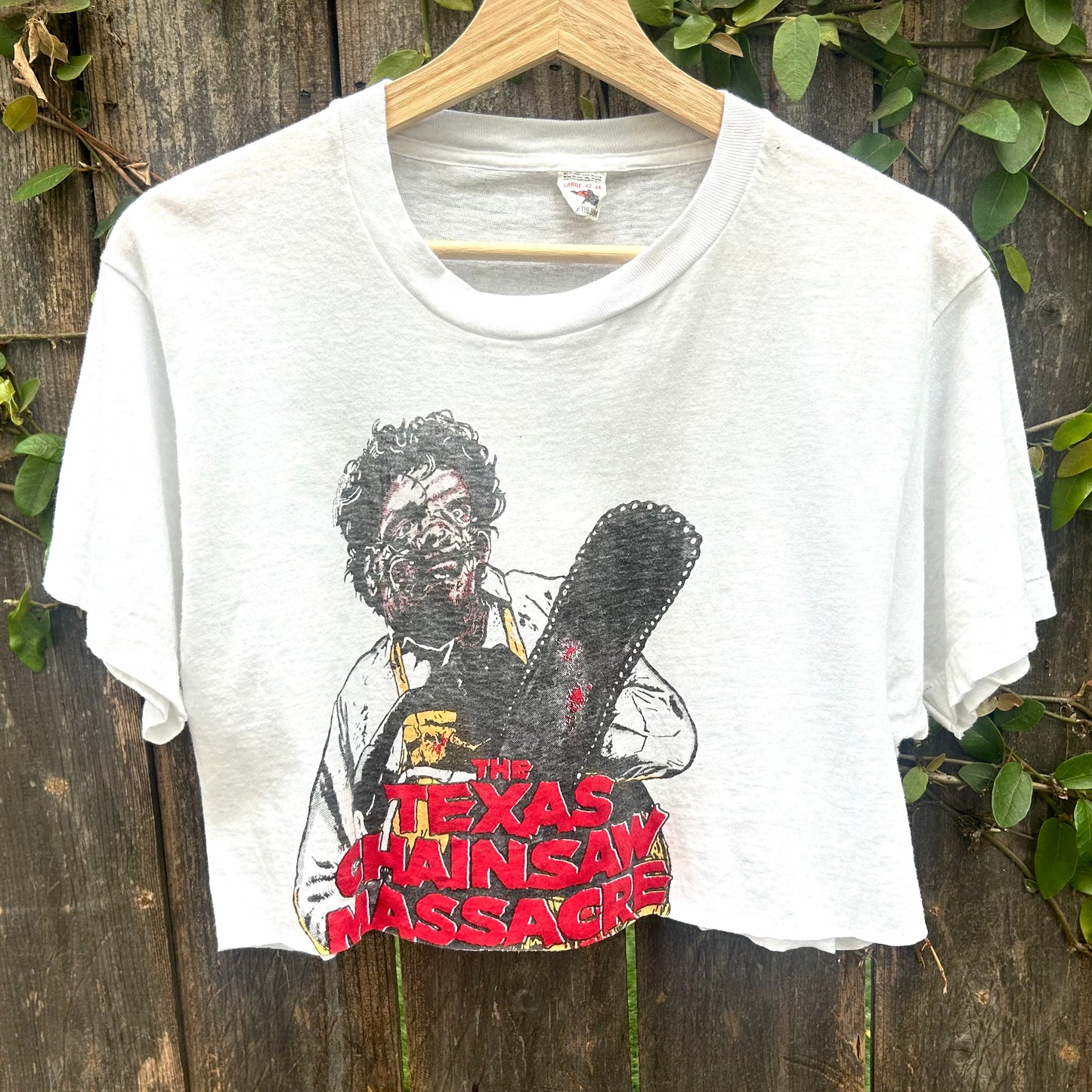Texas Chainsaw Massacre White Vintage Medium Cropped Tee