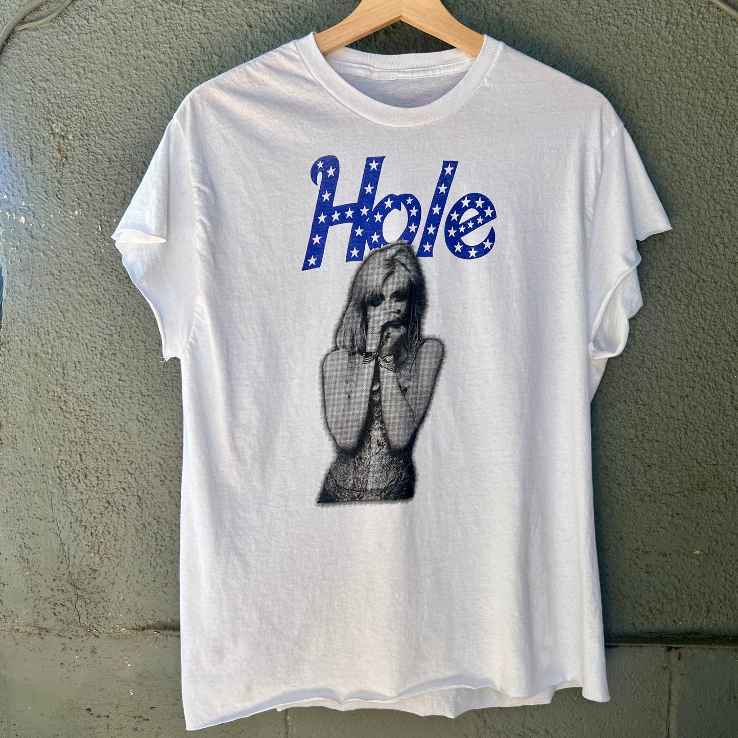 Hole Medium White Tee